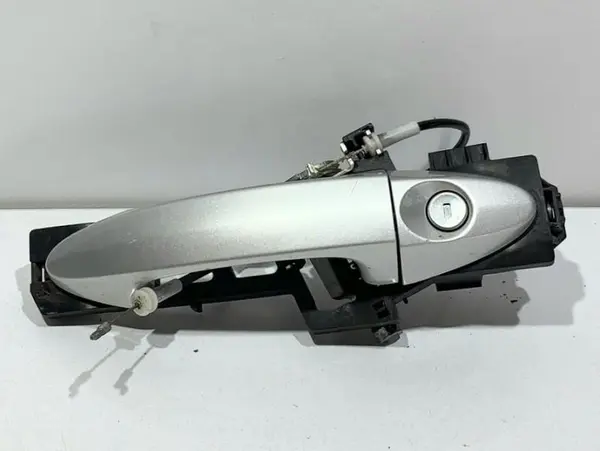 Maner usa stanga fata culoare moondust silver Ford Fiesta 7 facelift (2013-2017) [MK7]