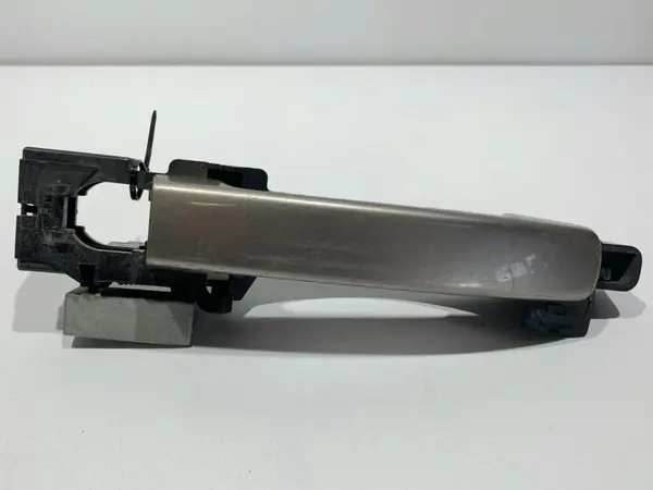 Maner usa stanga fata (fara capacel) culoare c30 cafe latte/beige Nissan Qashqai facelift (2010-2013) [J10]