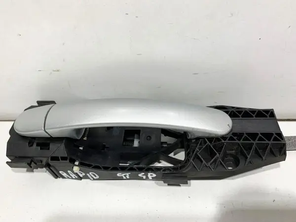Maner usa stanga spate Skoda Rapid (2012-2017)