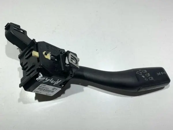 Maneta semnalizare 8P0953513E Audi A3 facelift (2008-2013) [8P1]