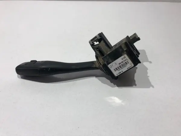 Maneta stergatoare 8p0953519a Volkswagen Golf 5 (2004-2009)