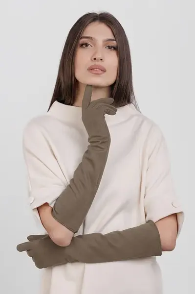 Manusi dama foarte lungi si simple din material textil catifelat bej fango