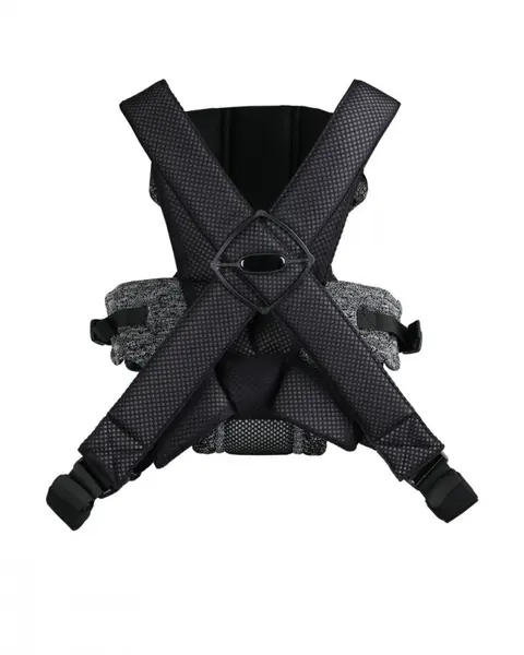Marsupiu ergonomic pentru bebelusi KikkaBoo Gwen Fly tricot DeLux Negru de la 3luni,3 pozitii de transport, baveta moale detasabila, bretele reglabile cu mecanism de blocare transversala