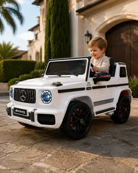 Masinuta electrica pentru copii Mercedes G63 AMG Alb, 12V, licenta oficiala, 4 motoare, telecomanda 2.4G