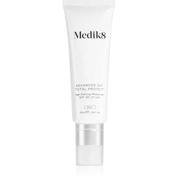 Medik8 Advanced Day Total Protect Crema de zi de protecție împotriva influențelor negative asupra mediului SPF 30 50 ml