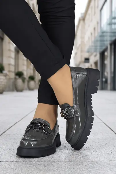 Mocasini din Piele Lac Gri cu Accesoriu - Marby GREY
