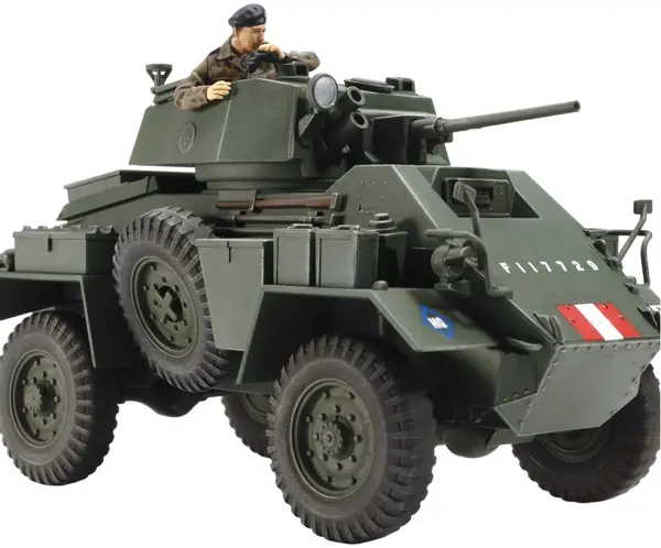 Model de asamblare TAMIYA Militar: Mașini - Mașină blindată britanică de 7 tone Mk.IV (TAM32587)