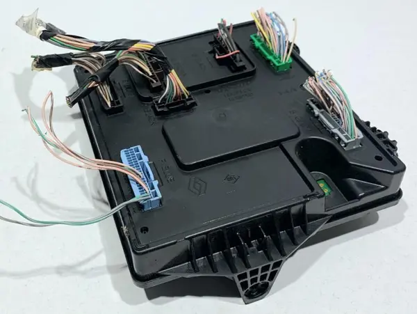 Modul confort 284B18225R Renault Scenic 3 (2009-2011) 1.5 dci K9K (636)