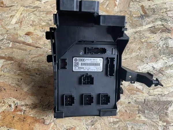 Modul confort bcm 4h0907063d Volkswagen Touareg 2 (2010-2015) [7P] 4.2 tdi