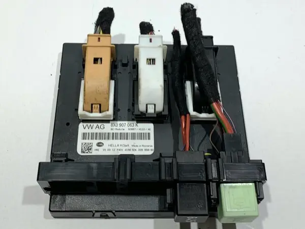 Modul confort bcm 8X0907063K Audi Q3 (2011-2017) [8U] 2.0 tdi CFFB