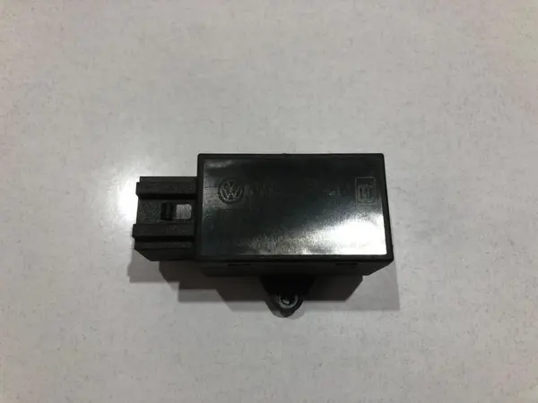 Modul incalzire scaun 7l0959772 Volkswagen Golf 5 Plus (2004-2008)