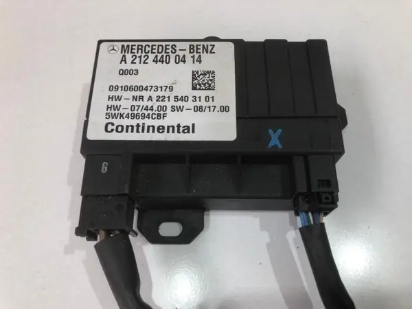 Modul pompa combustibil a2124400414 Mercedes E-Class (2009->) [W212] 350 cdi 642836