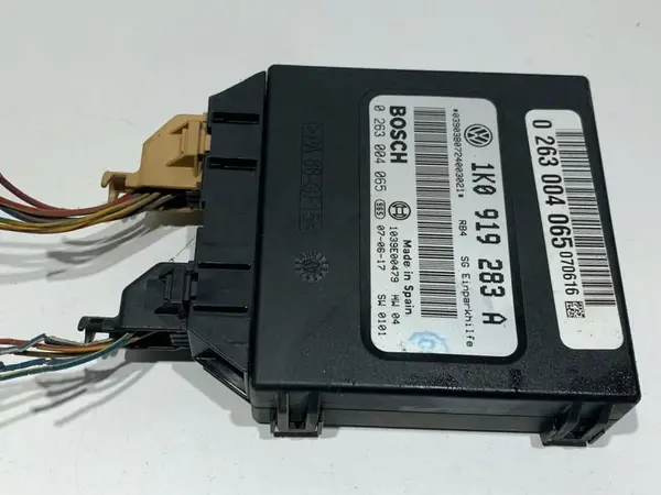 Modul senzori parcare 1K0919283A Volkswagen Touran (2003-2006)