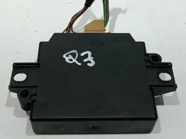 Modul senzori parcare 8X0919475AH Audi Q3 facelift (2014-2018)
