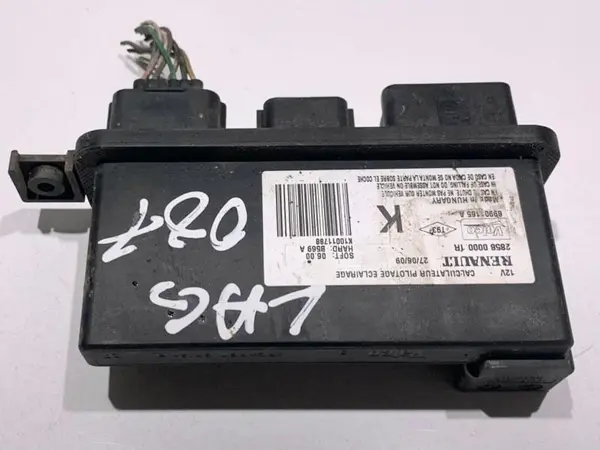 Modul tensiune xenon 285800001R Renault Laguna 3 facelift (2010-2013) 1.5 dci K9K 846