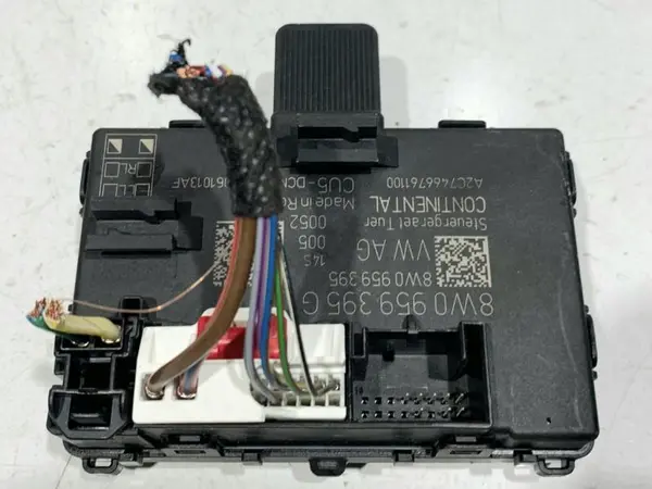 Modul usa stanga / dreapta spate 8W0959395G Audi A4 (2015-2019) [8W2, B9]