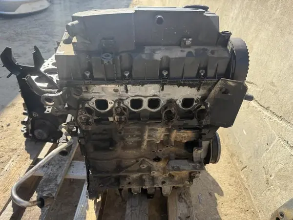 Motor complet fara anexe BLS Volkswagen Touran facelift (2006-2010) 1.9 tdi BLS