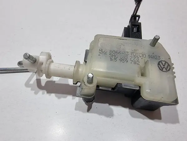 Motoras deschidere rezervor 1K5959782 Volkswagen Jetta 3 (1992-1998)