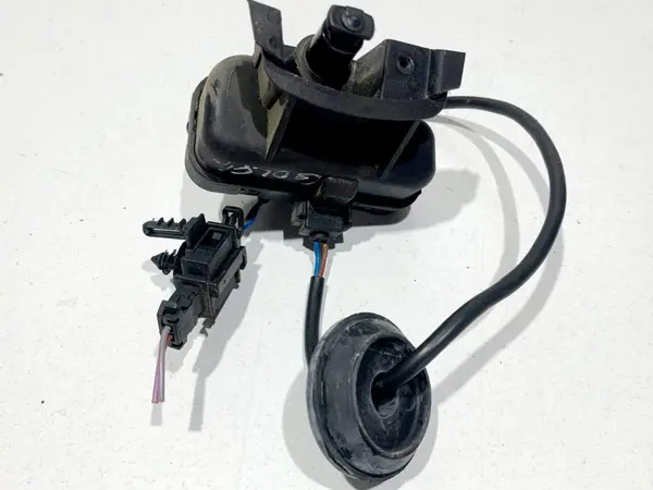 Motoras deschidere usa rezervor 5N0810773F Volkswagen Scirocco 3(2008-2014)