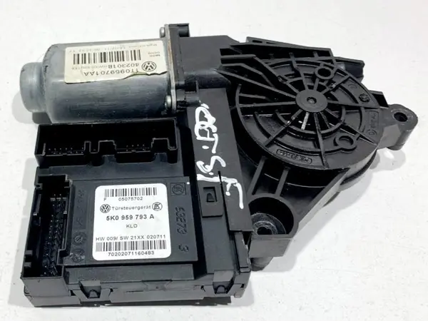 Motoras macara geam cu modul stanga fata 5K0959793A Volkswagen Golf 6 (2008-2013)