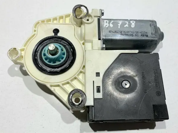 Motoras macara geam dreapta fata 1K0959702Q Volkswagen Golf 5 (2004-2009)