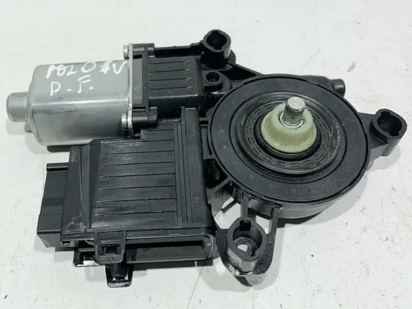 Motoras macara geam dreapta fata 2QD959406B Volkswagen Polo VI facelift (2021->) AW