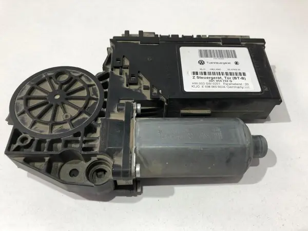 Motoras macara geam dreapta fata 3d1959702g Volkswagen Phaeton (2002-2010)