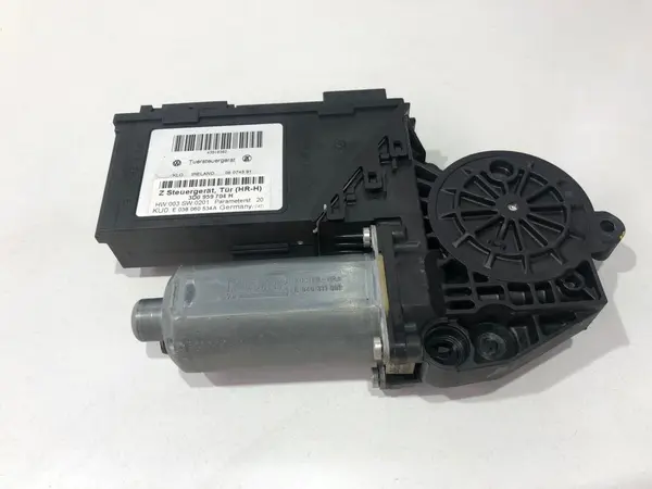 Motoras macara geam dreapta spate 3d0959704h Volkswagen Phaeton (2002-2010)