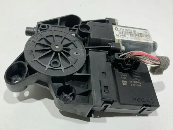 Motoras macara geam dreapta spate 827300005R Renault Scenic 3 (2009-2011)