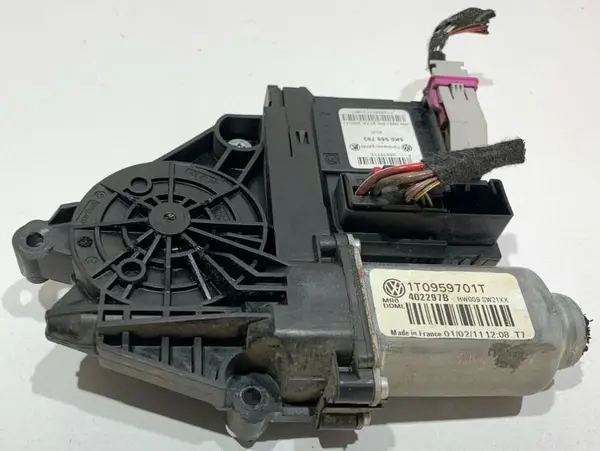 Motoras macara geam stanga fata 1T0959701T Skoda Octavia 2 facelift (2008-2013)