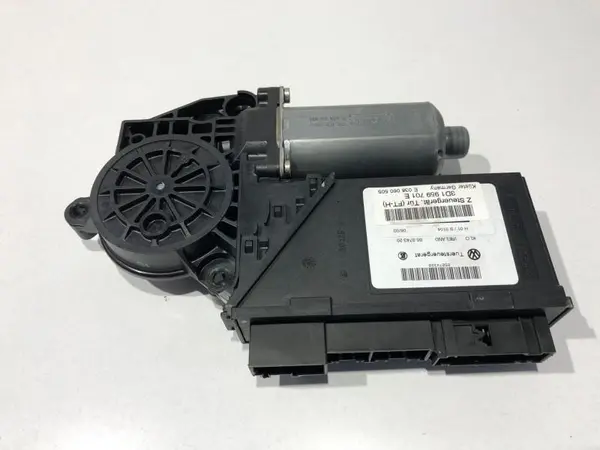 Motoras macara geam stanga fata 3d1959701e Volkswagen Phaeton (2002-2010)