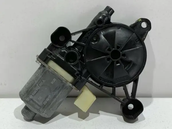 Motoras macara geam stanga spate 5Q0959801A Volkswagen Tiguan 2 (2016-2020)