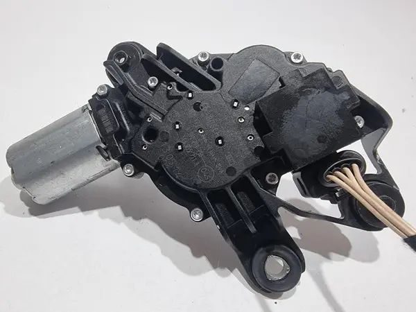 Motoras stergator haion 5K6955711B Volkswagen Golf 5 Plus (2004-2008)