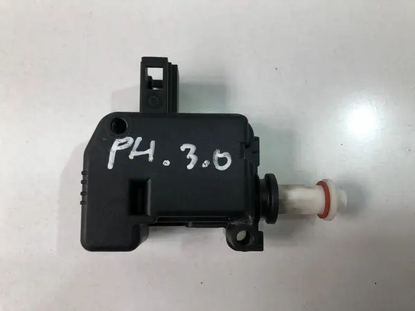 Motoras usa / capac rezervor 1c0810773 Volkswagen Phaeton facelift (2008-2010)