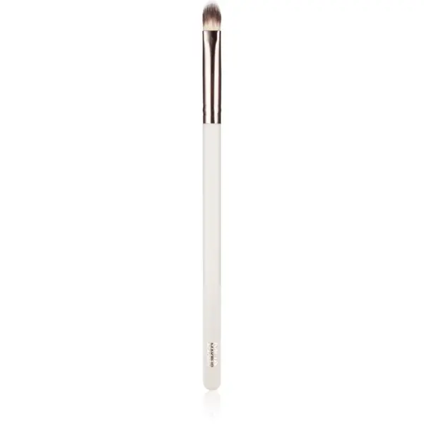 MUA Makeup Academy Brushes Small Flat Eye perie plata pentru aplicarea fardului 1 buc