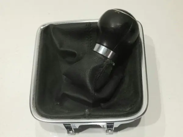 Nuca schimbator cu manson Volkswagen Golf 6 plus (2009-2014)