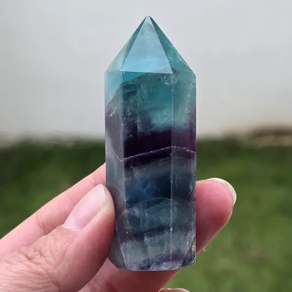 Obelisc fluorit curcubeu | Model 2