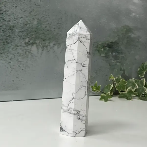 Obelisc howlit alb | Model L4