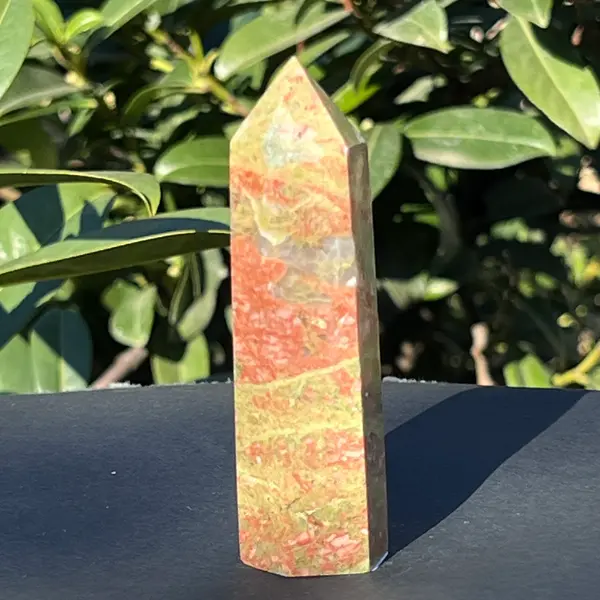 Obelisc unakit model 3