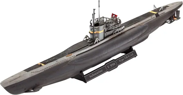Мodel de asamblat Revell Militar : Submarine - German Submarine Type VII C/41 (cu accesorii incluse )