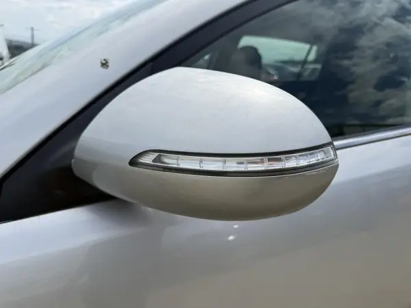 Oglinda stanga cu rabatare electrica culoare argintie Kia Sportage (2010-2015)