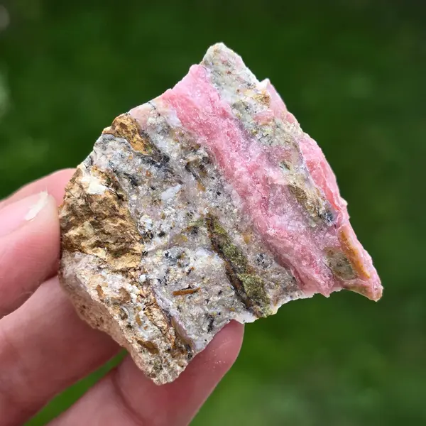 Opal roz piatra bruta (din Peru) model 20
