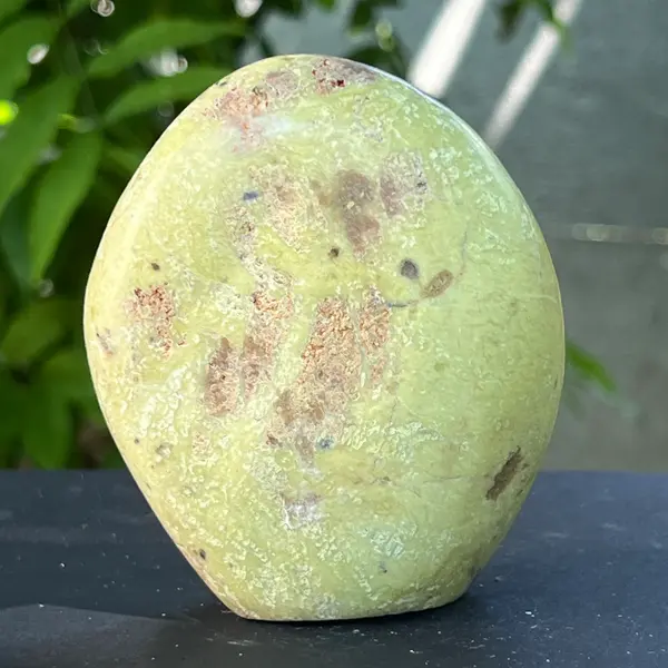 Opal verde structura forma libera m1