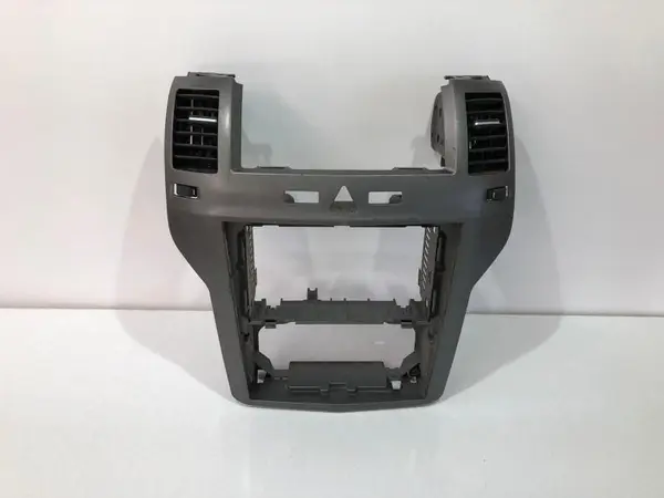 Ornament bord cu grile ventilatie 213680437 Opel Zafira B (2005->)