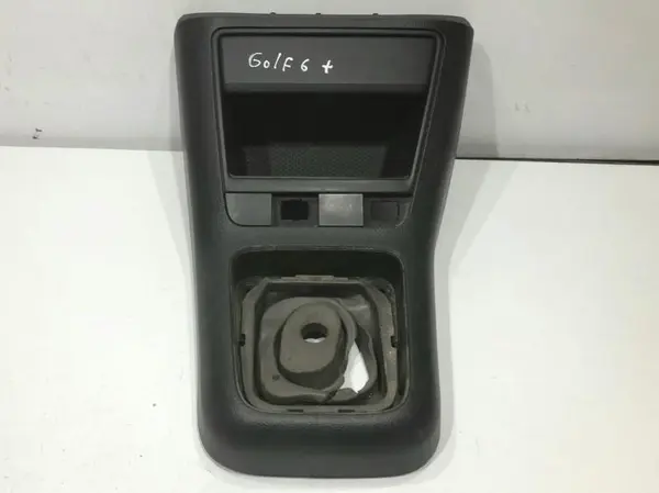 Ornament consola centrala 5m1863476c Volkswagen Golf 5 Plus (2004-2008)
