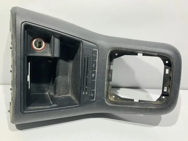 Ornament consola centrala 5N1857961A Volkswagen Tiguan (2007-2011)