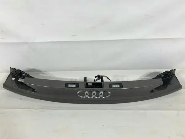 Ornament haion superior cu eleron (complet) 4G8827086K Audi A7 (2010-2018) [4g]