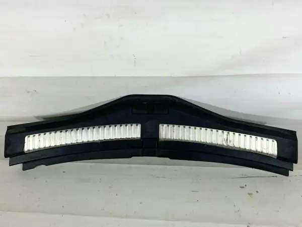 Ornament portbagaj 849209344R Renault Megane 4 facelift (2020-2024)