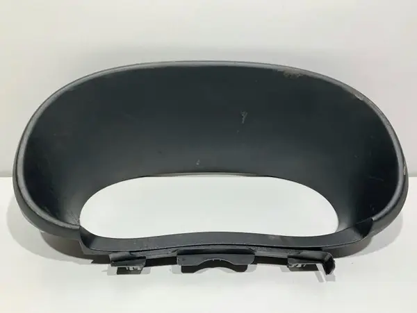Ornament / rama ceasuri bord 681019098R Dacia Dokker (2011-2017)