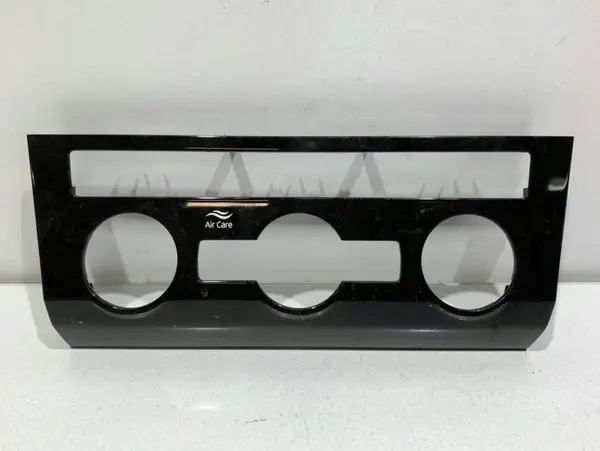 Ornament / rama panou clima 3V0820075B Skoda Superb 3 (2015-2019)